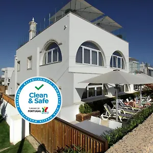 Gæstehus Golden & Rooftop Bar, Faro